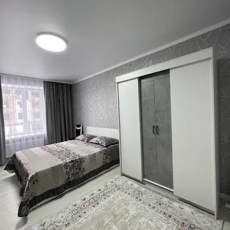 Уютные Апартаменты В Жк Молодежный Promyshlennyy Exterior photo